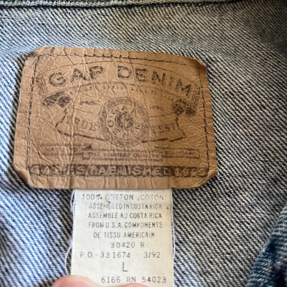 Vintage Men’s Denim Jacket - Picture 2 of 4